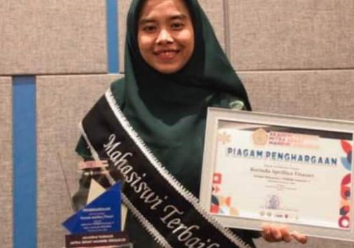 Mahasiswi Akfar Mitra Sehat Mandiri Sidoarjo Raih Juara 4 Internasional Competition, Dinobatkan Jadi Mahasiswi Terbaik 