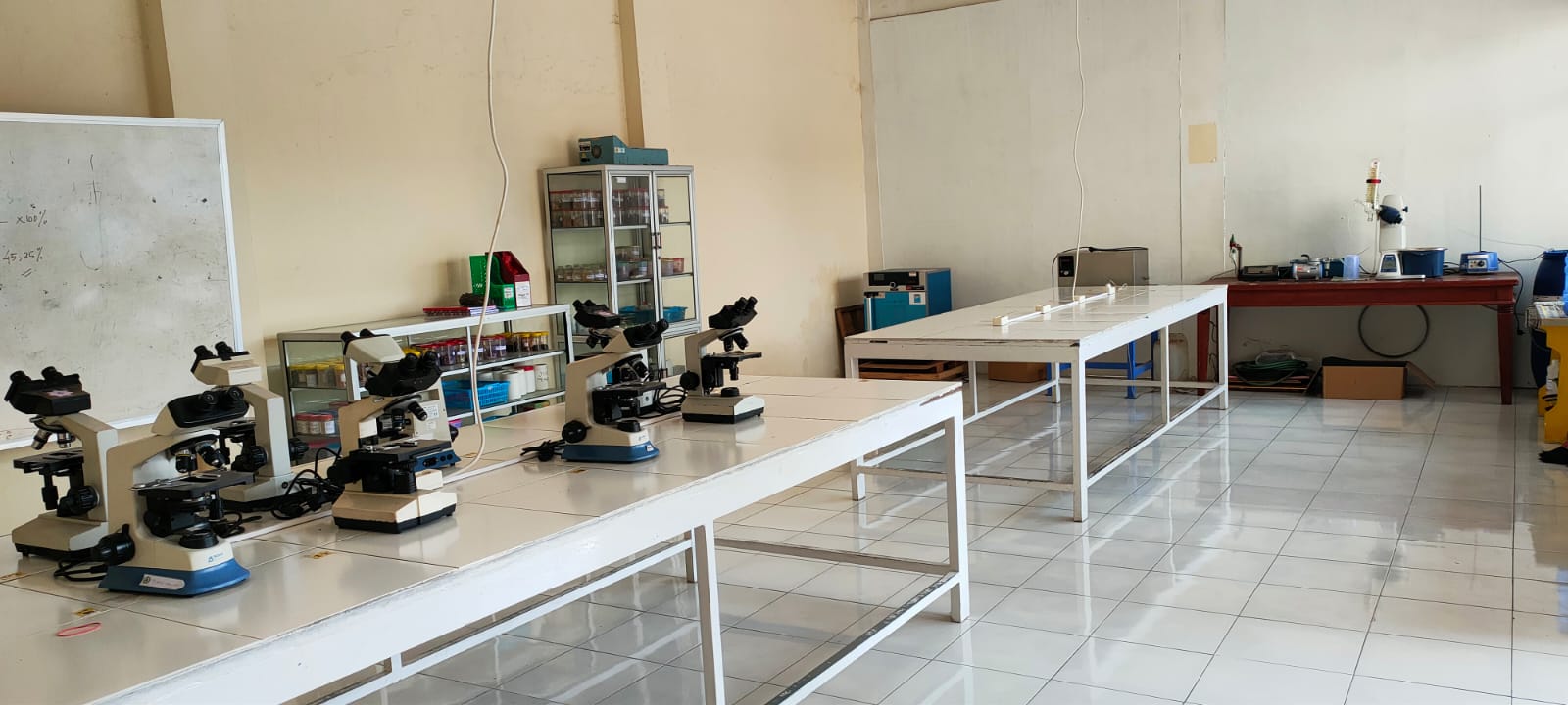 Laboratorium Farmakognosi